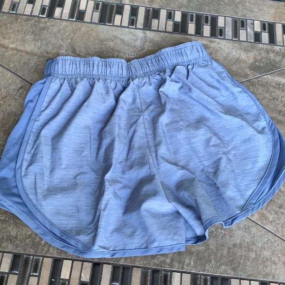 NIKE WMNS RUNNING SHORTS - Picture 13 of 16